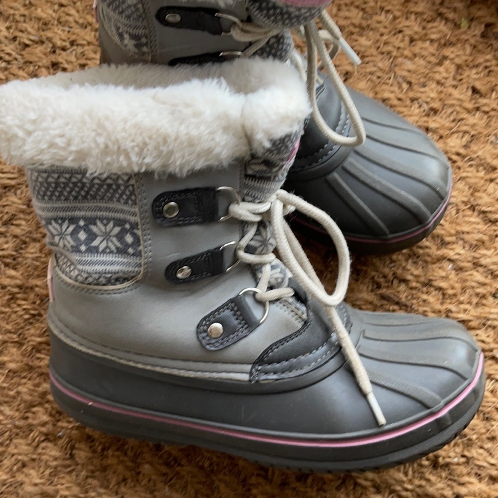 London fog snow booties size 2 little girl